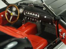 Коллекционная модель автомобиля СMC Ferrari 250GT California SWB Spyder 1961 1/18 Black-фото 8