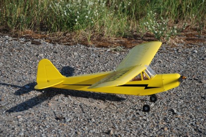 Учебно-тренировочная модель-полукопия Piper J-3 Cub RTF