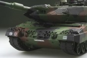 Радиоуправляемый танк  German Leopard 2 A6 NATO 1:24 Airsoft /JR (Camouflage RTR Version)-фото 1