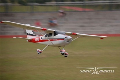 Самолет Sonic Modell Cessna182 500 Class V1 для начинающих электро бесколлекторный 1410мм PNP
